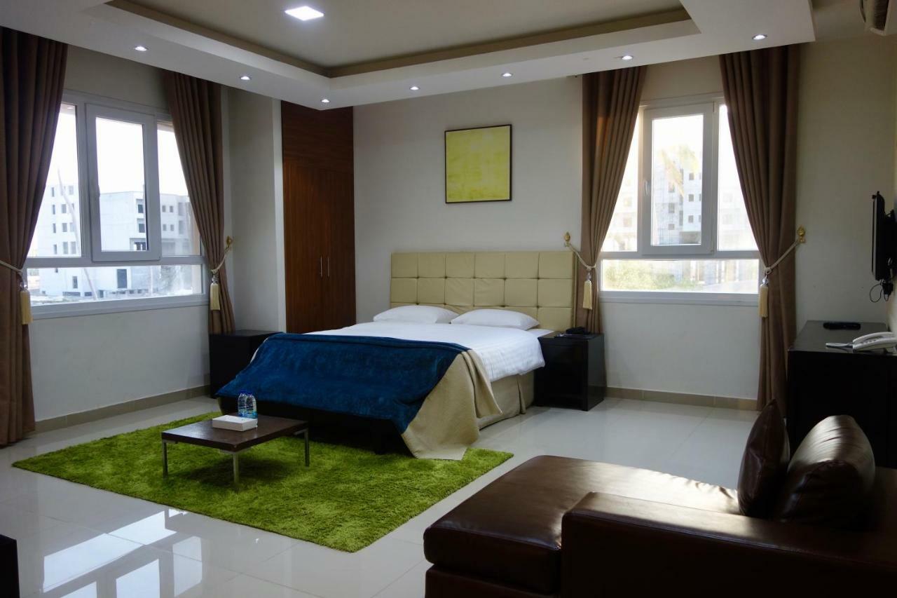Hotel Grand Tayba
