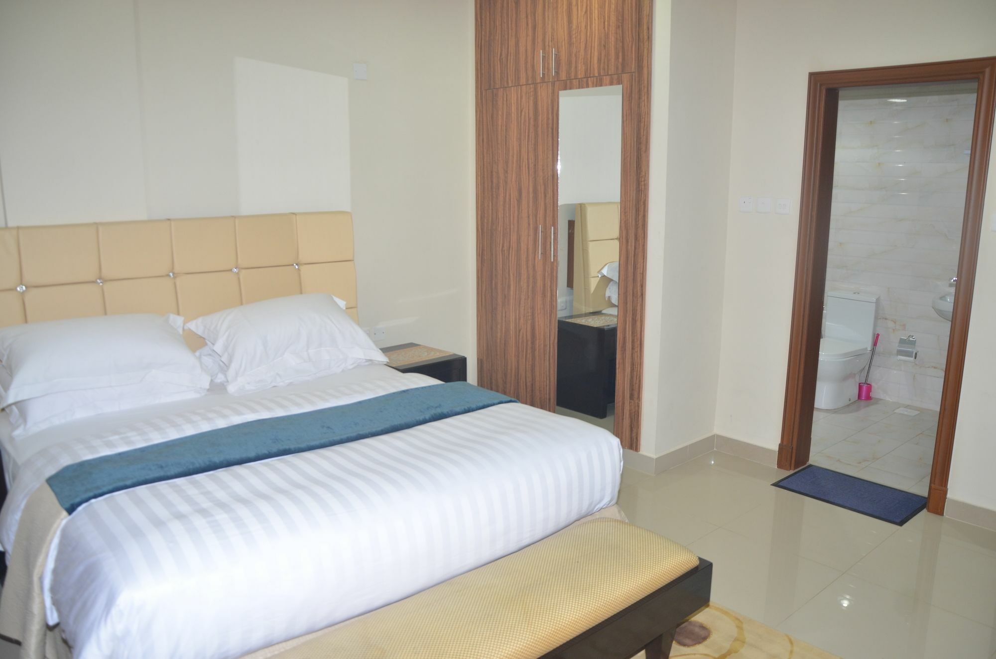 Grand Tayba Hotel 3*